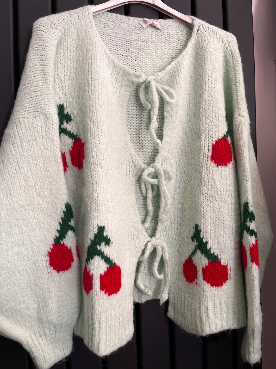 Cherries cardigan