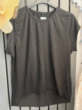Load image into Gallery viewer, Plain cap sleeve Tee
