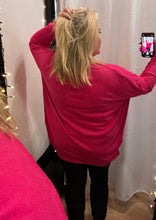 Load image into Gallery viewer, Pink Heart jumper
