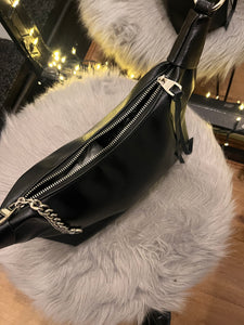 Black shoulder bag