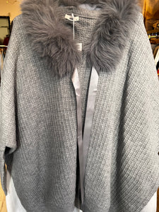 Faux fur collar jumpers