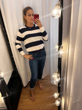 Load image into Gallery viewer, Striped jacquard jumper

