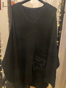 One pocket oversized jumper