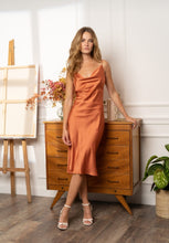Load image into Gallery viewer, Silky midi dress
