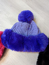 Load image into Gallery viewer, The big one pom pom hat
